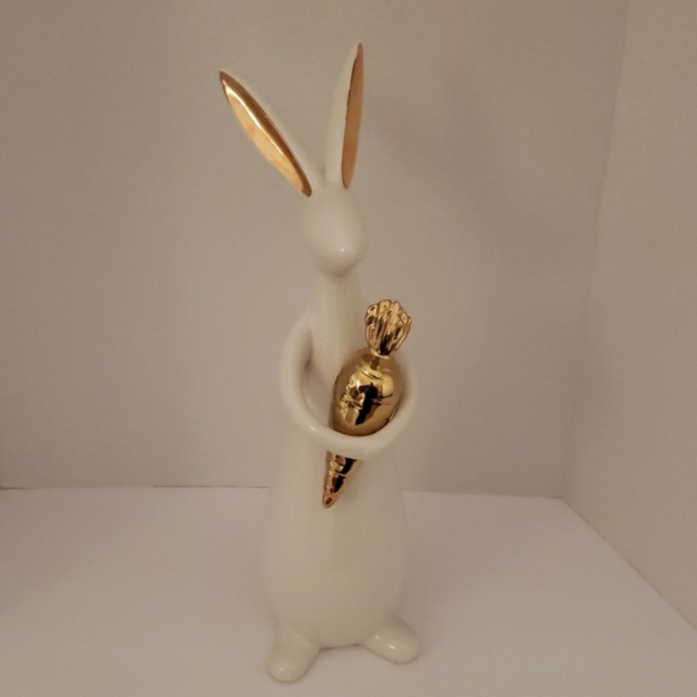 Bunny With Carrot